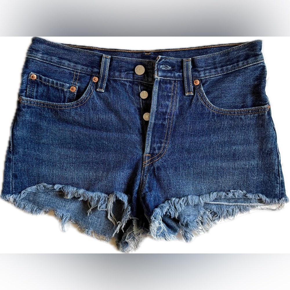 EUC Levi's Classic Cutoff Jean Shorts